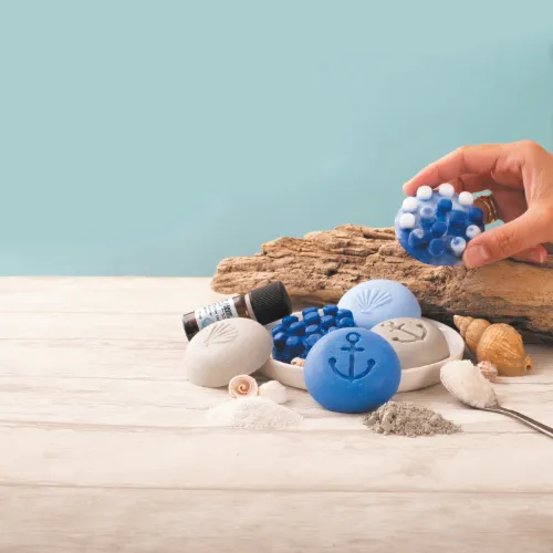 Zeepgietset marine – DIY zeep maken | Met anker- en schelpmal, zeezout en geurige olie